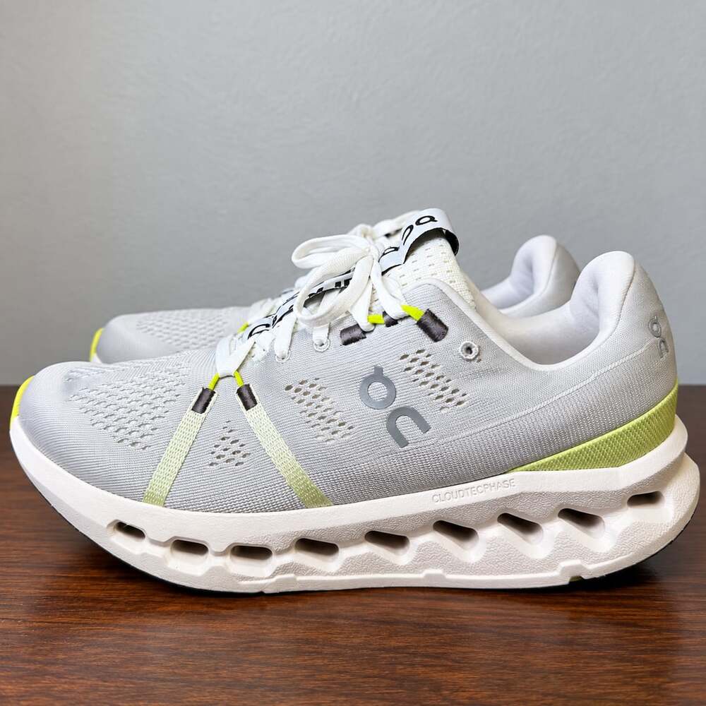 On Cloudeclipse Size US M 8.5 White Sand Running Shoes